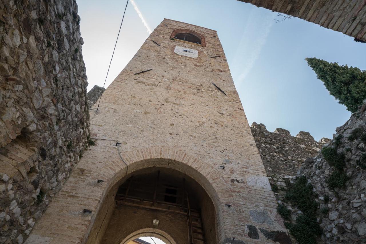 Gardappartamenti Castle Bell Moniga del Garda Eksteriør bilde